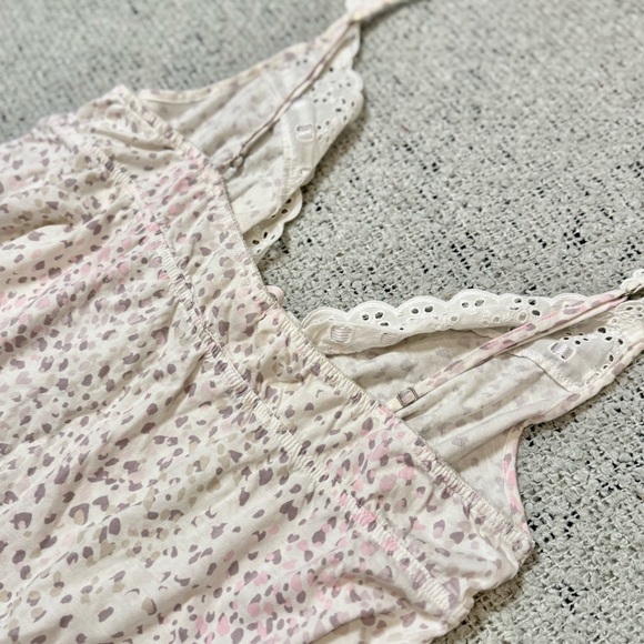 … - Picture 8 of 10